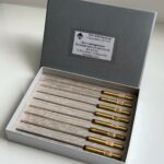 Набор из восьми цилиндрических щупов ЩЦС в открытом футляре